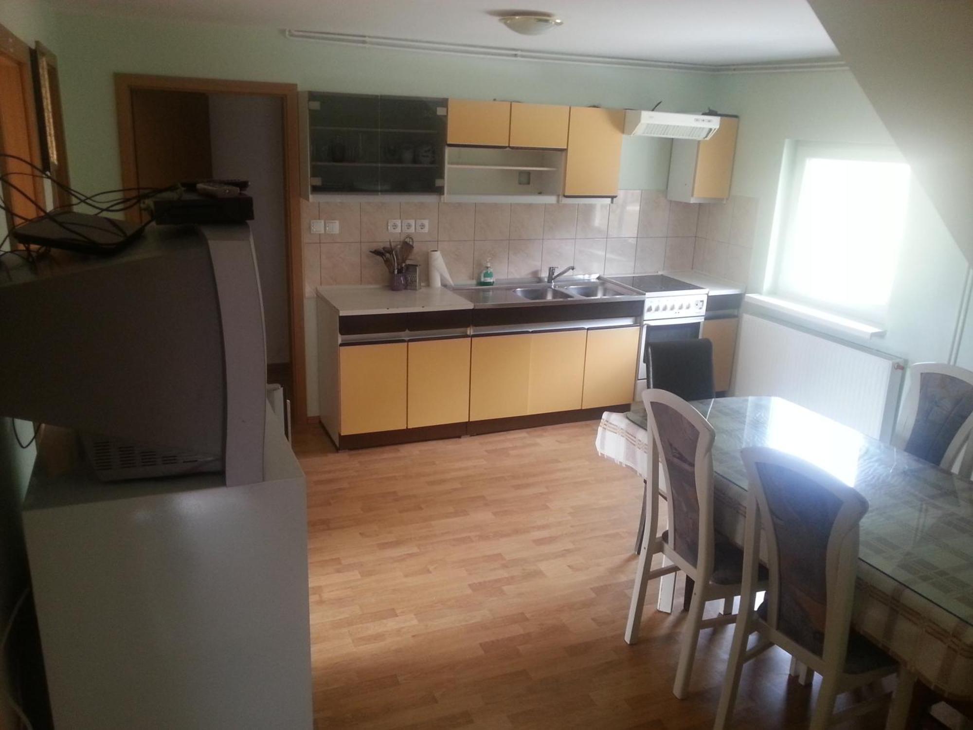 Sostanj Velenje Ravne Sobe Rooms Vrtacnik D O O ภายนอก รูปภาพ