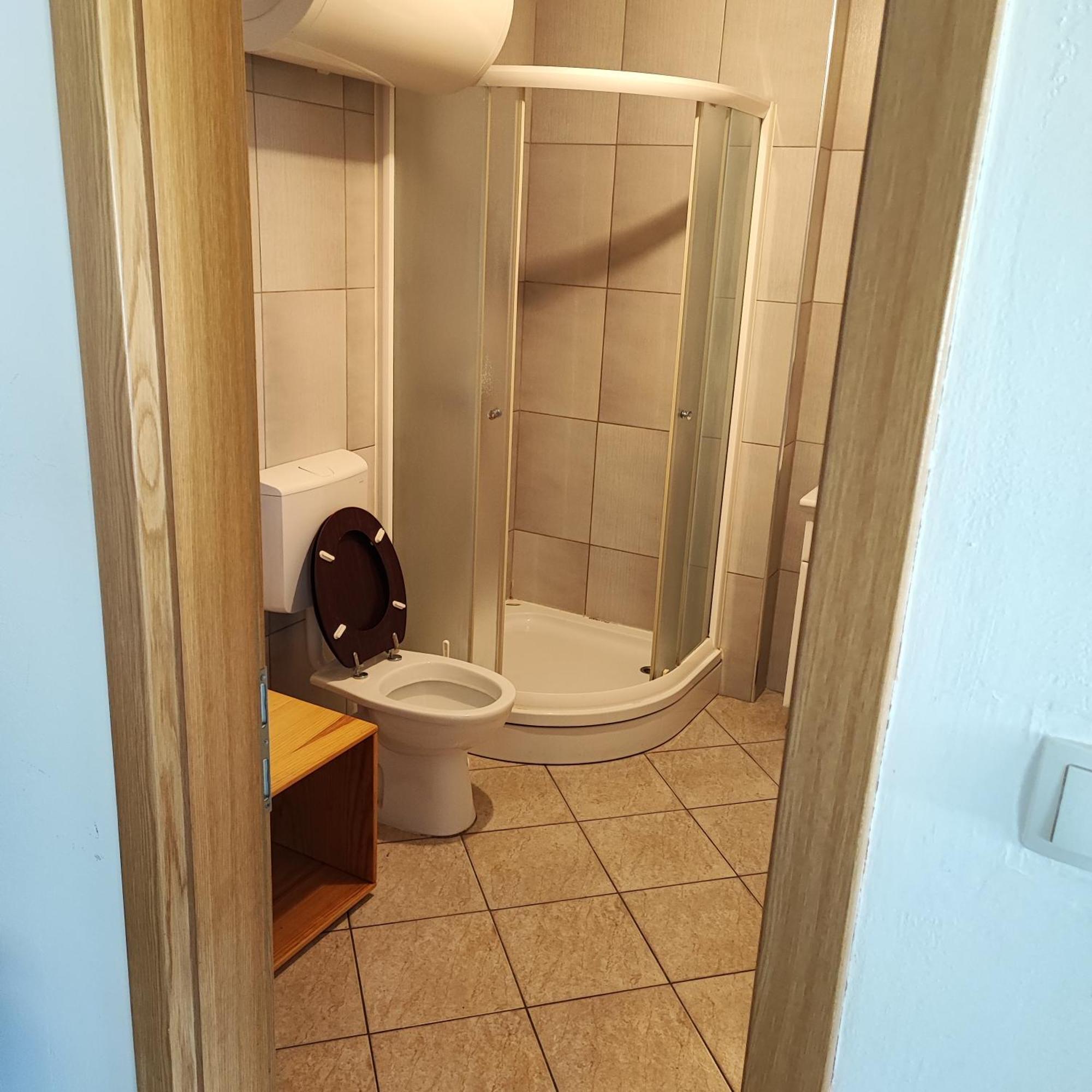 Sostanj Velenje Ravne Sobe Rooms Vrtacnik D O O ภายนอก รูปภาพ